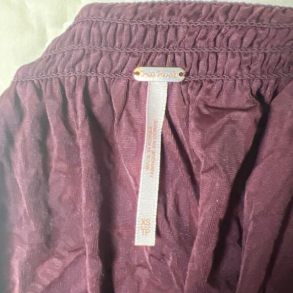 Free People A Little Twist Off The Shoulder Velvet Maroon Top Women's XS - Picture 6 of 6